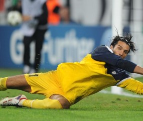 开云体育入口-跨时空对决，当浙江队遇上马刺，恩比德化身异乡英雄一剑封喉