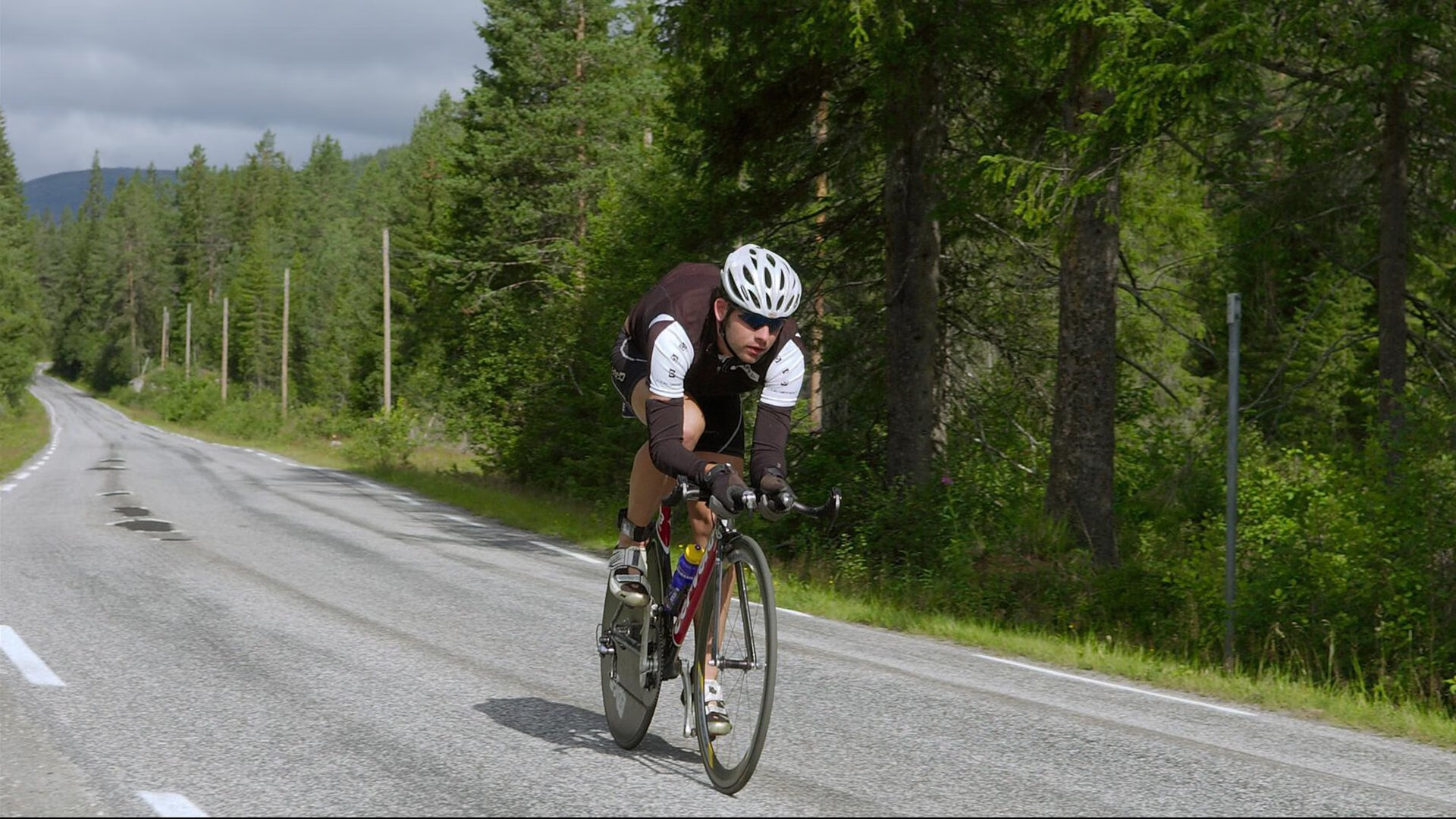 克瓦拉茨赫利亚闪耀全场，土耳其爆冷击败比利时改写欧洲杯格局