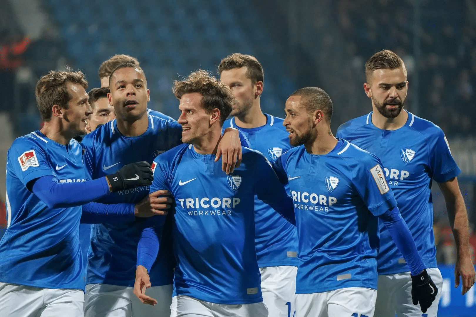 尼斯备战法甲比赛，主队全员备战