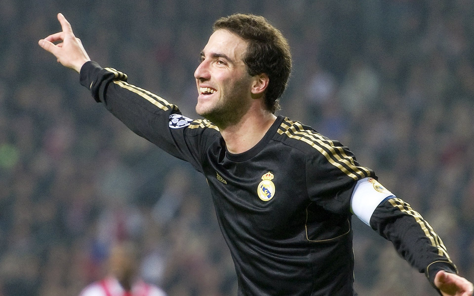 德甲争冠战之夜，门迪全程高能输出，诠释现代门将的终极定义